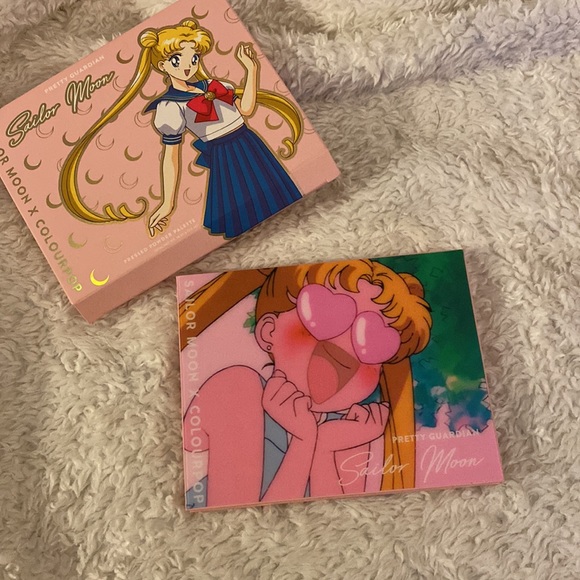 Sailor moon x colourpop powder palette - Picture 2 of 4